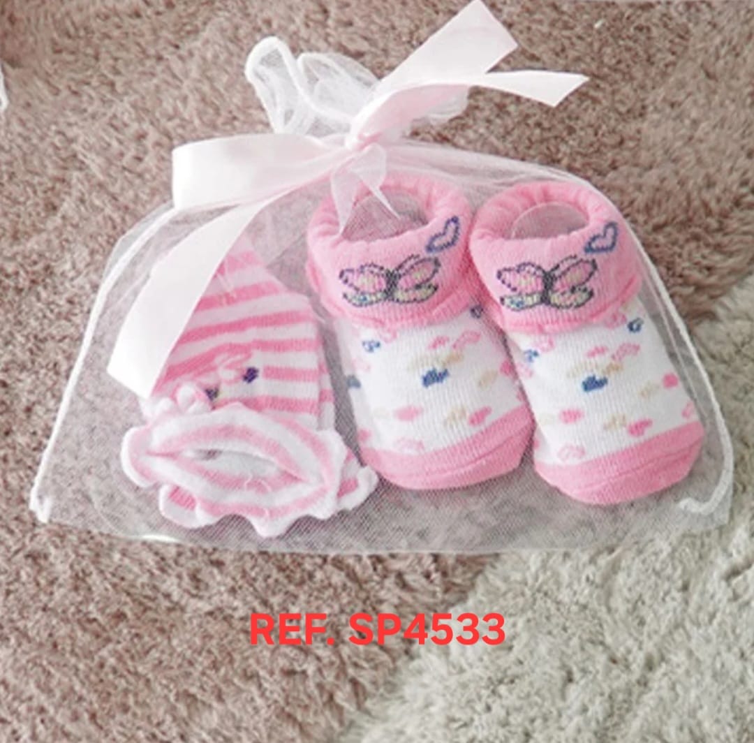 SAPATINHO BEBE COM LUVA